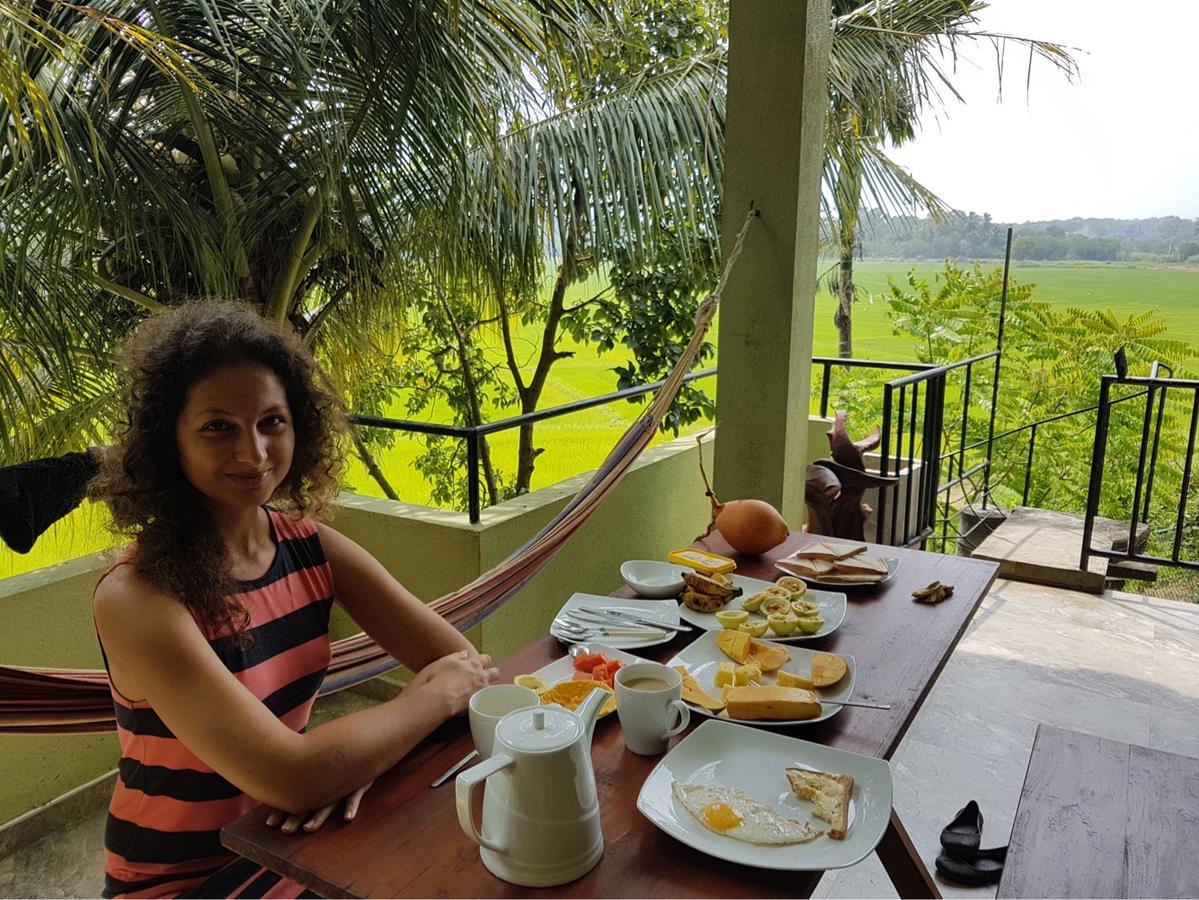 Rice Field View Home Stay タンガラ エクステリア 写真